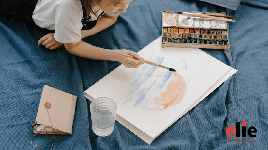 نقاشی کشیدن کودک